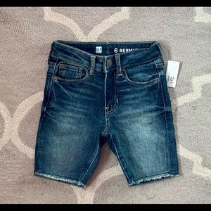 GAP Kids High Rise Denim Bermuda Shorts Size 5 & 6 NWT
